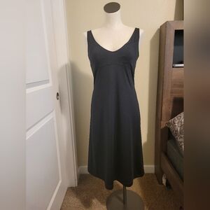 Columbia Sports Midi Length Cross Back Omni-Wick Dress Black M